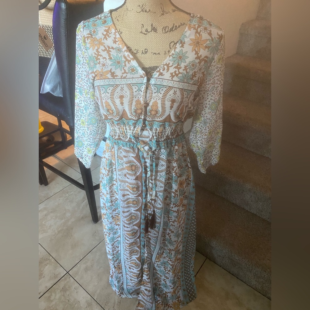 Floral V-Neck Boho Maxi Dress in Mint and Tan